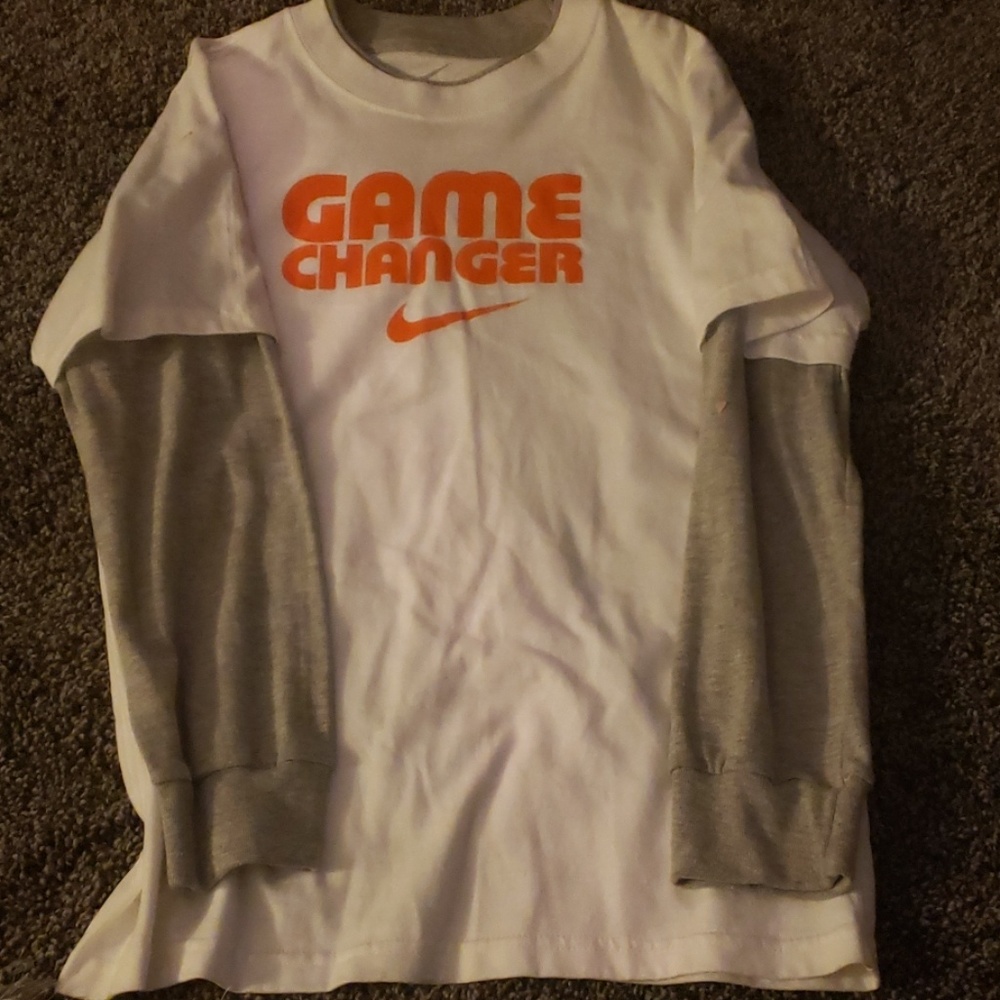 Boys Nike long sleeve shirt